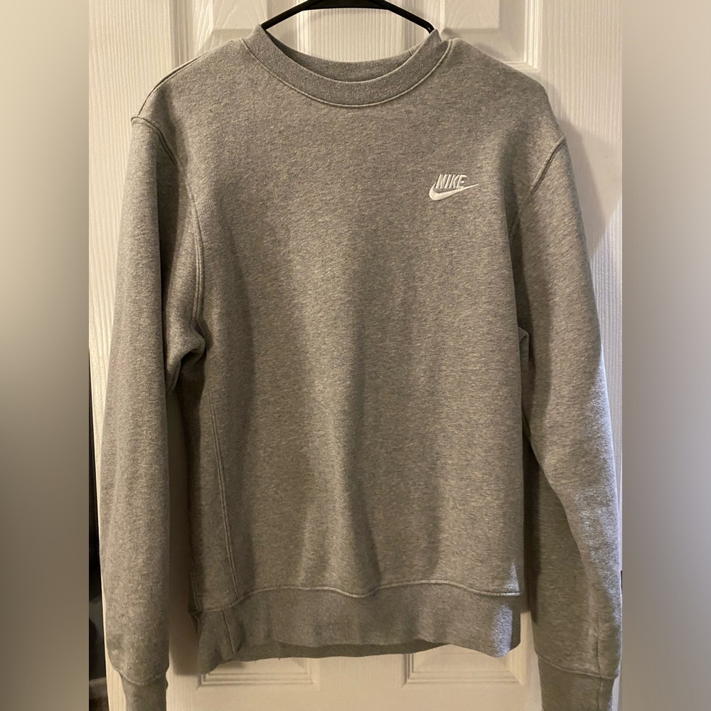 nike crewneck